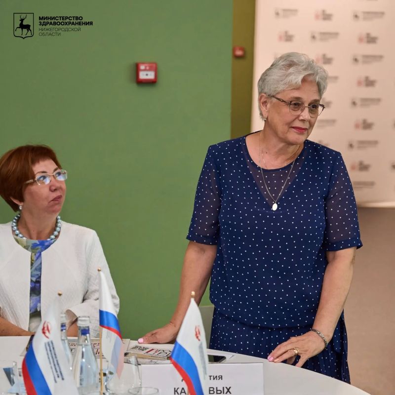Представителей заслуженных медицинских династий наградили в Нижегородской области в преддверии Дня семьи, любви и верности Представителей заслуженных медицинских династий наградили в Нижегородской области в преддверии Дня семьи, любви и верности