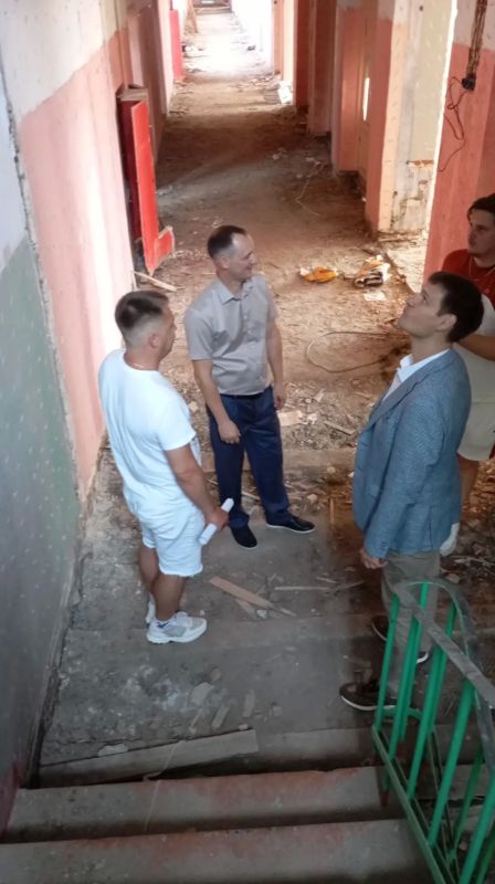 В Чкаловском округе Нижегородской области подняли вопрос и начали активно приводить в полный порядок одну школу за другой начиная с 2020 года: В Чкаловском округе Нижегородской области подняли вопрос и начали активно приводить в полный порядок одну школу за другой начиная с 2020 года: