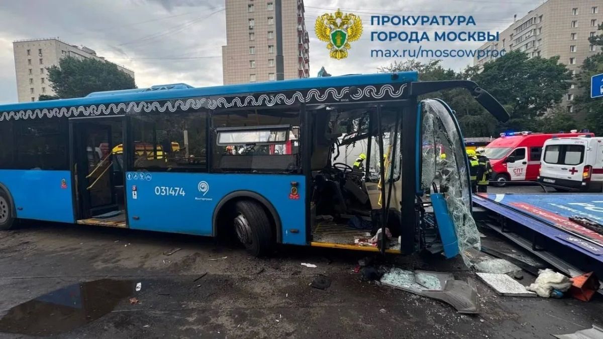 25 человек пострадали в аварии с «Газелью» с нижегородскими номерами в Москве