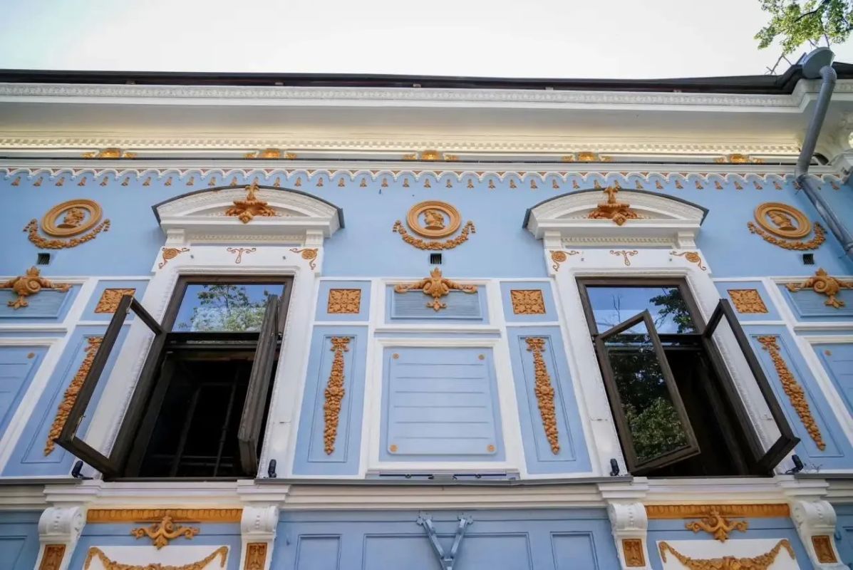 В Литературном музее имени Горького начался один из ключевых этапов реставрации — благоустройство внутреннего двора В Литературном музее имени Горького начался один из ключевых этапов реставрации — благоустройство внутреннего двора
