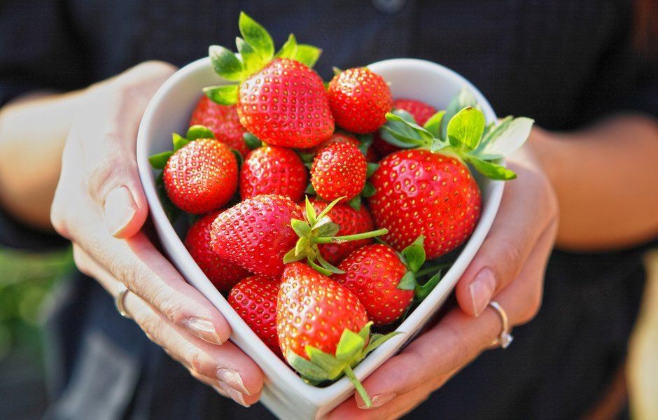 Семь простых способов включить клубнику в повседневную кухню