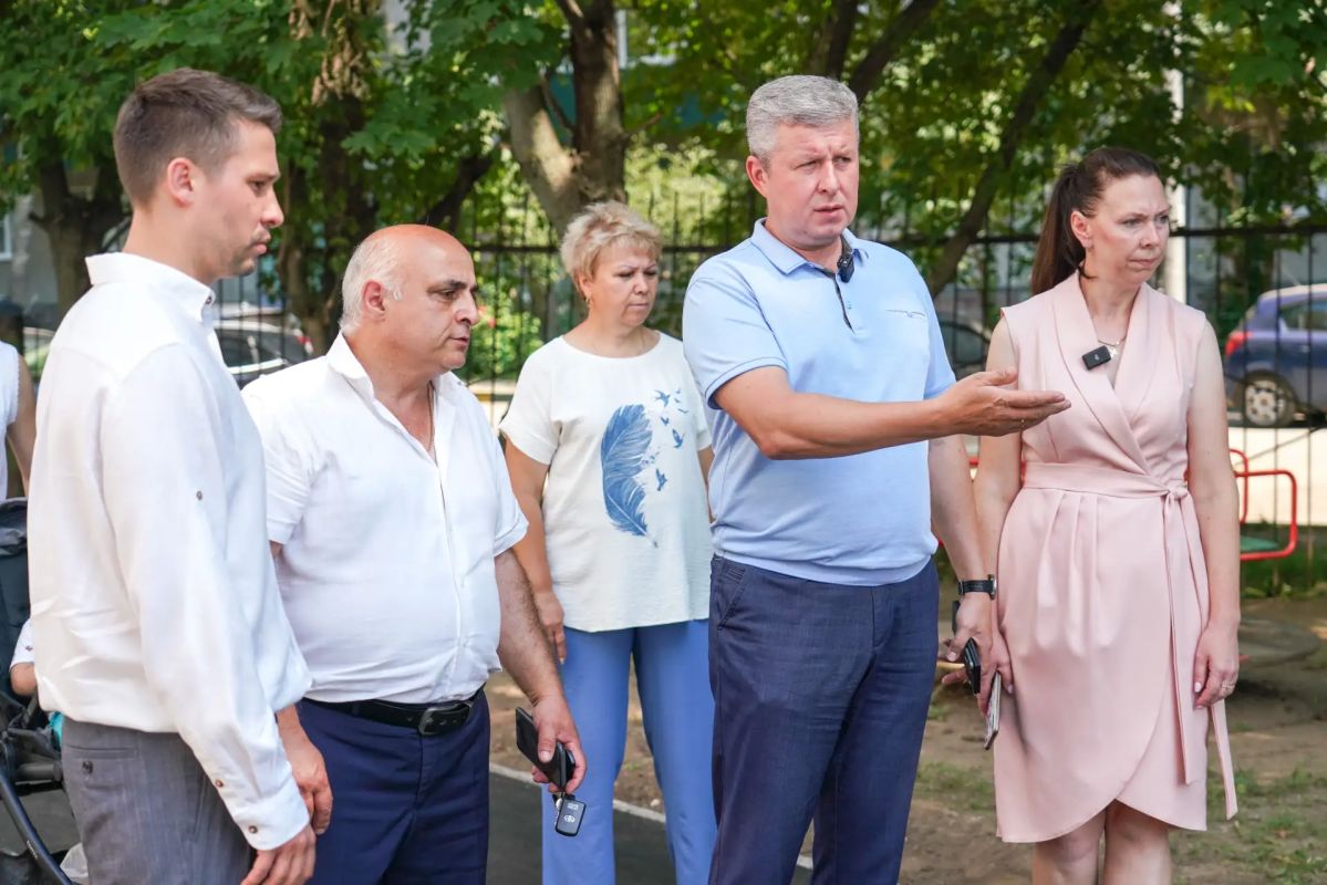 Новое асфальтовое покрытие появилось в детских садах № 461 и № 167 Новое асфальтовое покрытие появилось в детских садах № 461 и № 167