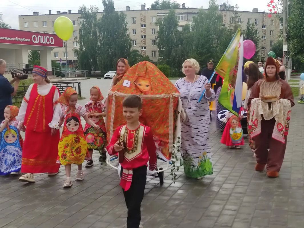 Если вы хотите увидеть самые необычные коляски, то вам на Бор! Если вы хотите увидеть самые необычные коляски, то вам на Бор!