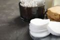 Как правильно утилизировать средства гигиены: советы эксперта