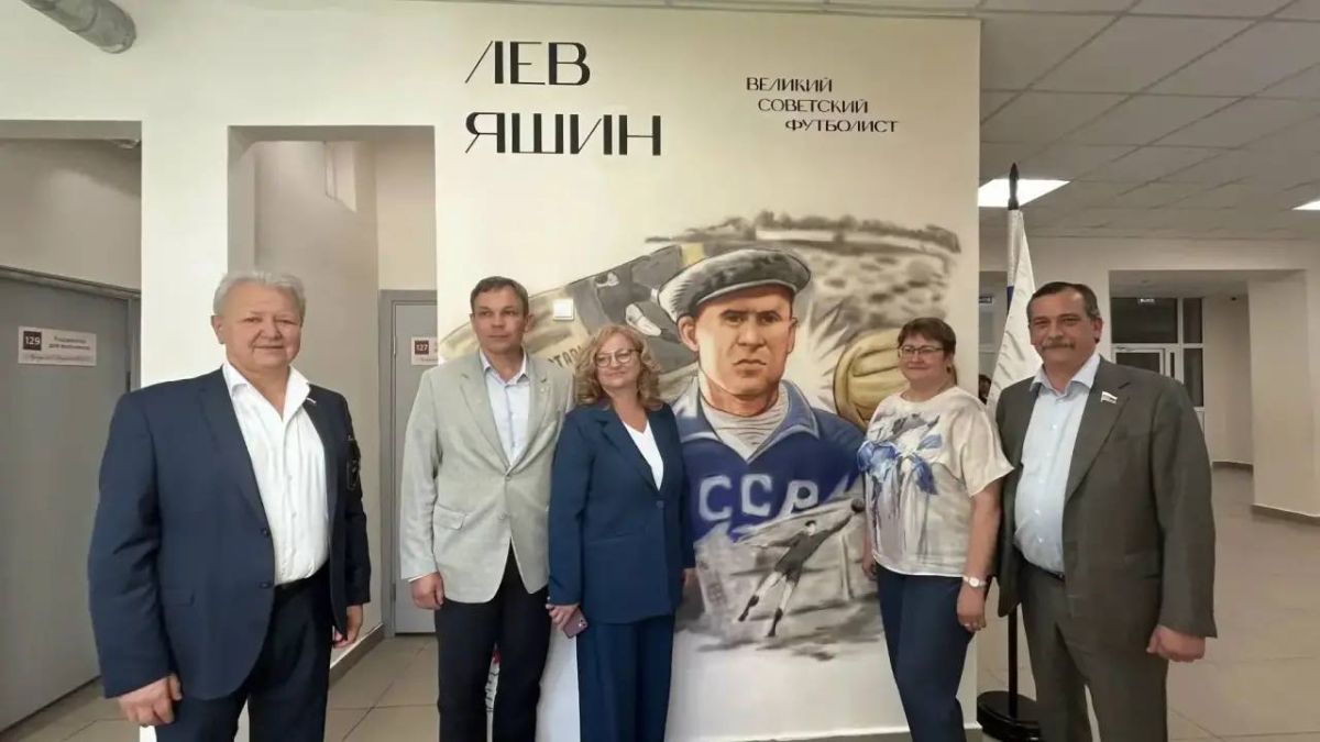 В депутатских округах кипит работа: благоустройство территорий, приёмы граждан и встречи с волонтёрами В депутатских округах кипит работа: благоустройство территорий, приёмы граждан и встречи с волонтёрами