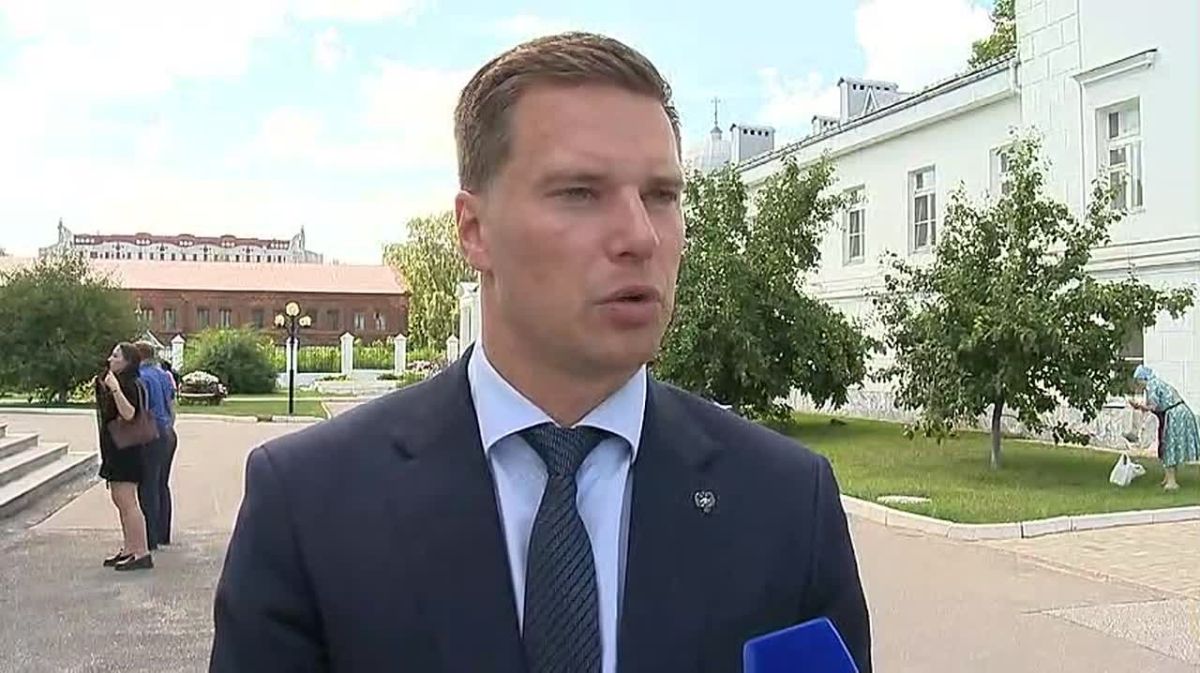 Сегодня мы простились с нашим другом, коллегой и наставником, известным журналистом, руководителем спортивной редакции Владимиром Смирновым