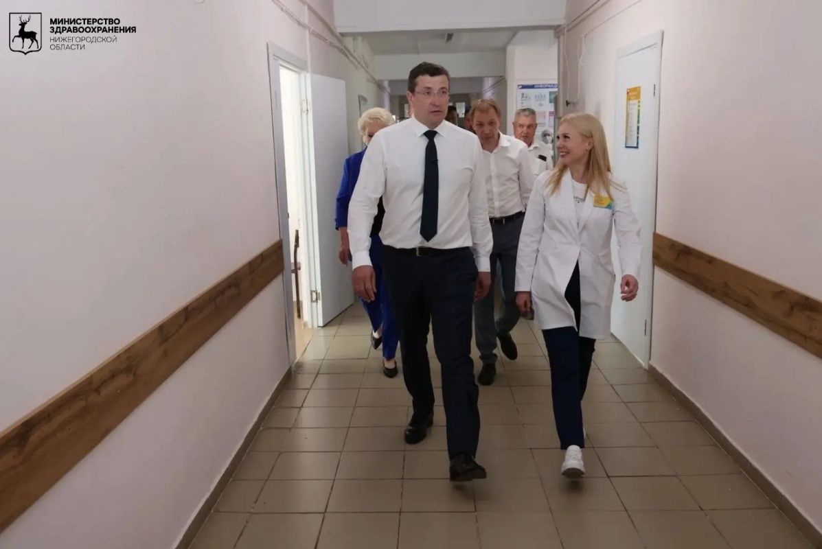 Глеб Никитин посетил Большемурашкинскую ЦРБ, которая вошла в состав межрайонного медцентра «Рождественский» Глеб Никитин посетил Большемурашкинскую ЦРБ, которая вошла в состав межрайонного медцентра «Рождественский»