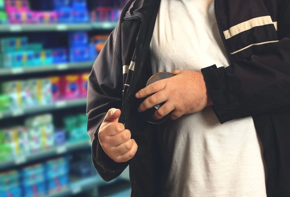 Визиты за бесплатными продуктами закончились для нижегородца очередными уголовными делами