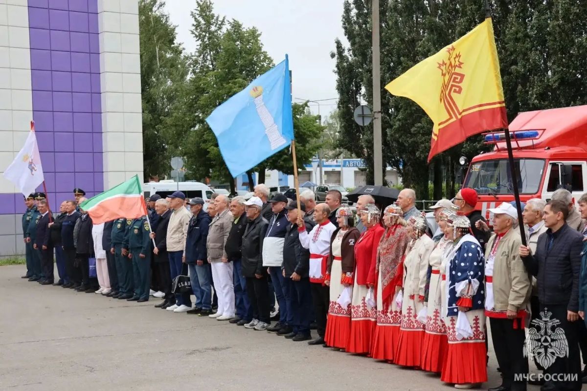 Ветераны пожарной охраны из четырех регионов встретились в Марий Эл Ветераны пожарной охраны из четырех регионов встретились в Марий Эл