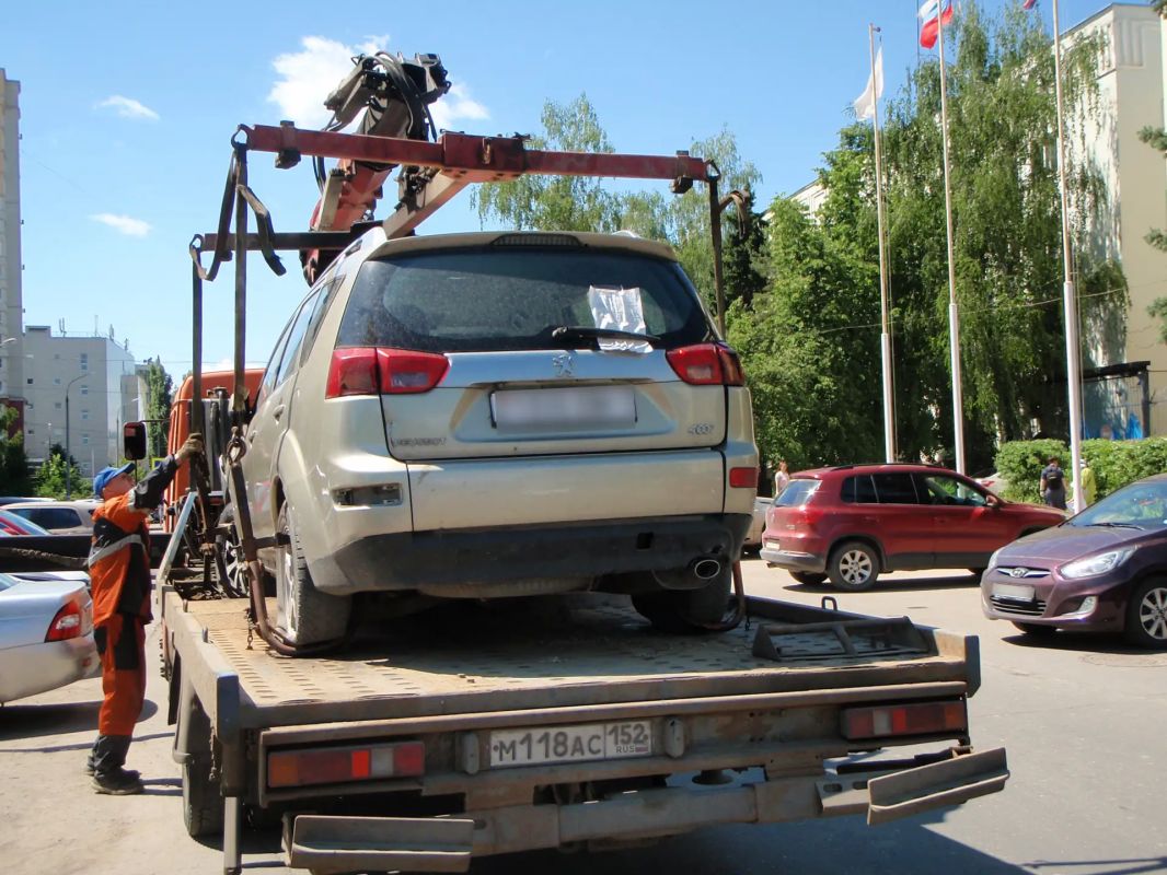 С улиц Сормовского района убрали 19 брошенных и разукомплектованных автомобилей С улиц Сормовского района убрали 19 брошенных и разукомплектованных автомобилей