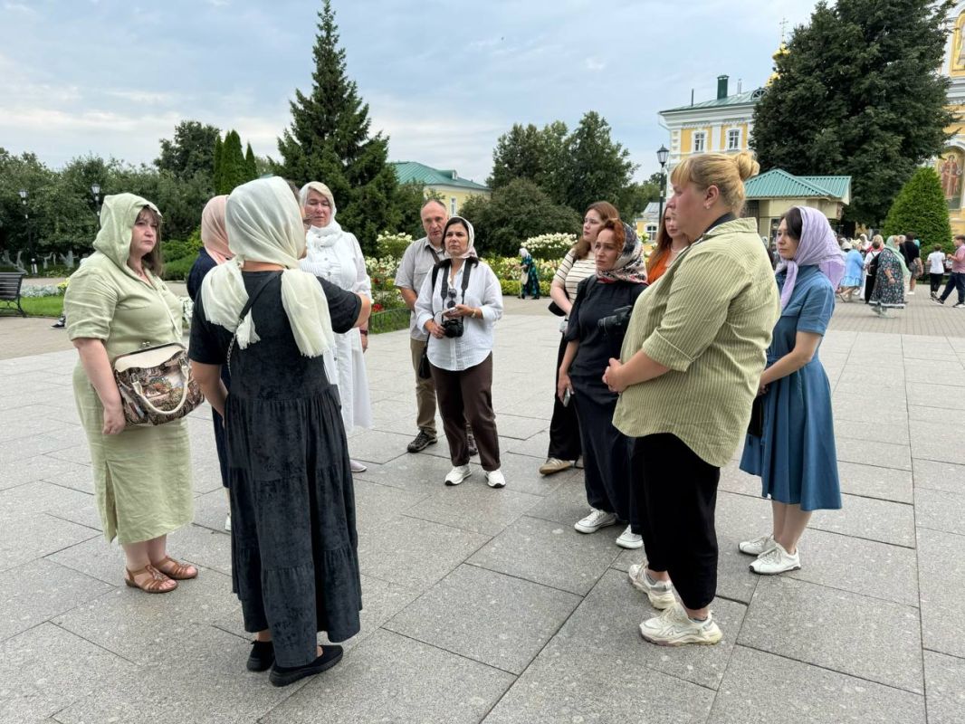 V Съезд малых городов Нижегородской и Гродненской областей уже совсем скоро! Последняя точка нашего 3-х дневного пресс-тура для российских и белорусских журналистов – Свято-Троицкий Серафимо-Дивеевский монастырь V Съезд малых городов Нижегородской и Гродненской областей уже совсем скоро! Последняя точка нашего 3-х дневного пресс-тура для российских и белорусских журналистов – Свято-Троицкий Серафимо-Дивеевский монастырь