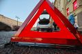 Lada Granta врезалась в припаркованные автомобили в Нижнем Новгороде