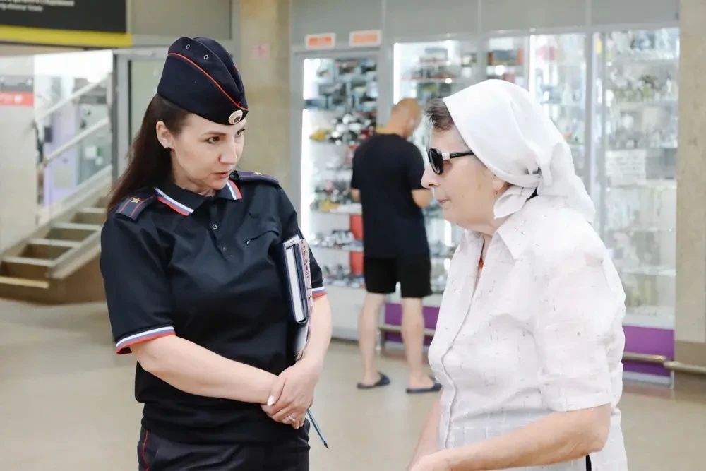 В Нижнем Новгороде транспортные полицейские провели акцию «Час пассажира» на железнодорожном вокзале В Нижнем Новгороде транспортные полицейские провели акцию «Час пассажира» на железнодорожном вокзале