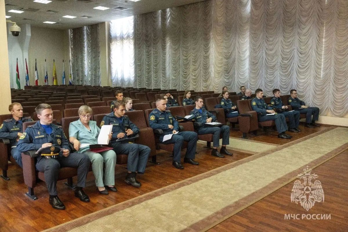 Молодые специалисты пополнили ряды Главного управления МЧС России по Нижегородской области Молодые специалисты пополнили ряды Главного управления МЧС России по Нижегородской области