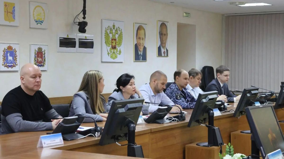 Более 2 тысяч образовательных организаций Нижегородской области и почти 27 тысяч человек приняли участие во Всероссийских антитеррористических учениях Более 2 тысяч образовательных организаций Нижегородской области и почти 27 тысяч человек приняли участие во Всероссийских антитеррористических учениях
