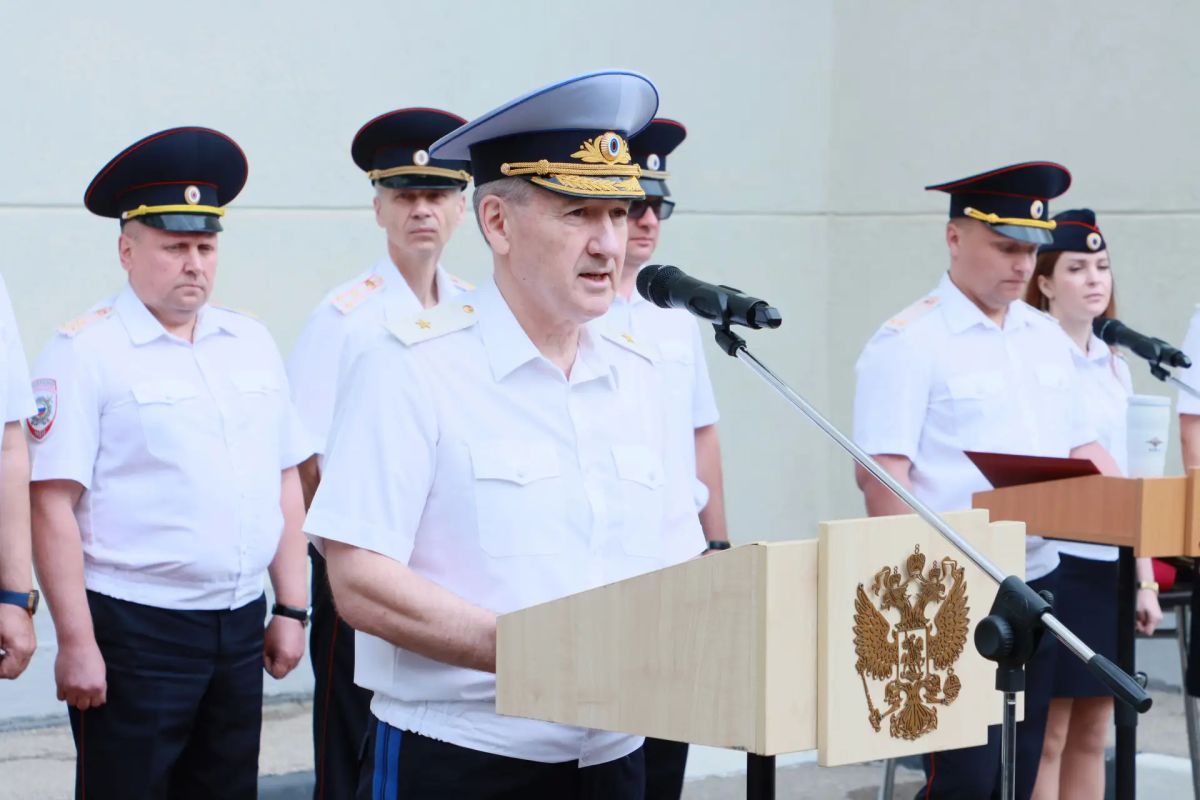 В региональном ГУ МВД России состоялось торжественное мероприятие, посвященное празднованию Дня Государственного флага РФ В региональном ГУ МВД России состоялось торжественное мероприятие, посвященное празднованию Дня Государственного флага РФ
