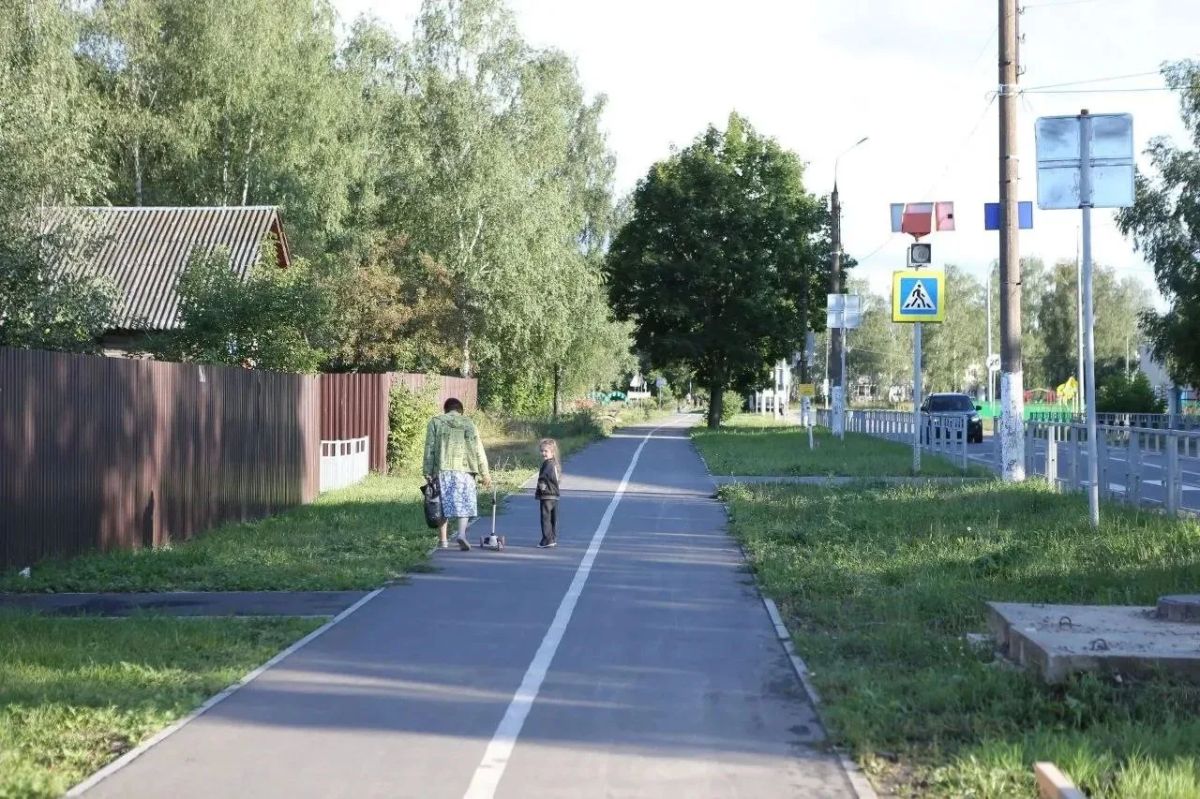 В поселке Пыра проверили ход реконструкции стадиона и реализацию проектов по программе «Вам решать!» В поселке Пыра проверили ход реконструкции стадиона и реализацию проектов по программе «Вам решать!»