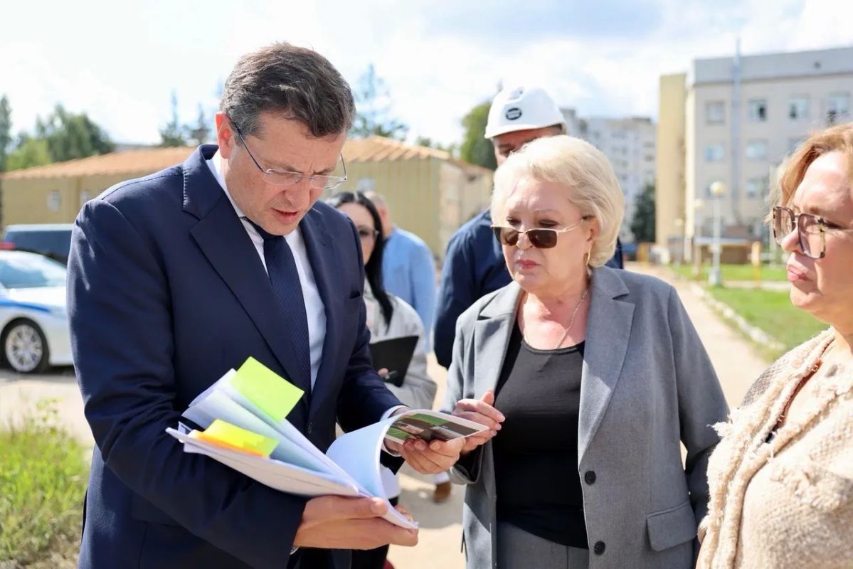 Глеб Никитин: Оценил ход капитального ремонта медучреждений, вошедших в «Семейный квартал» в Нижнем Новгороде Глеб Никитин: Оценил ход капитального ремонта медучреждений, вошедших в «Семейный квартал» в Нижнем Новгороде