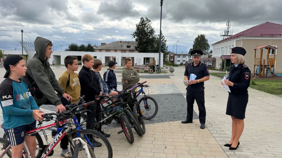 В Уренском округе прошла акция «Самокат и велосипед — безопасно, если по правилам» В Уренском округе прошла акция «Самокат и велосипед — безопасно, если по правилам»