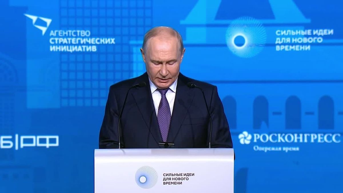 В эти минуты Президент на нижегородской Ярмарке