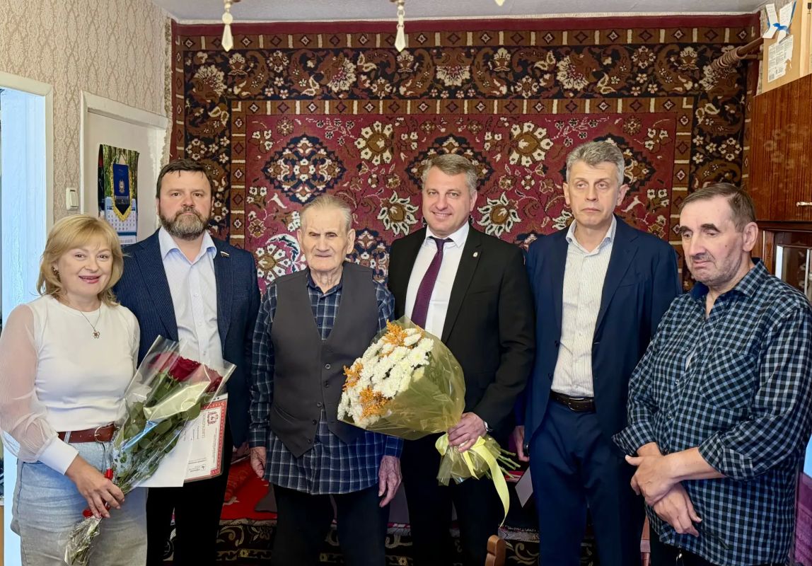 Участник Великой Отечественной войны отметил 100-летний юбилей Участник Великой Отечественной войны отметил 100-летний юбилей