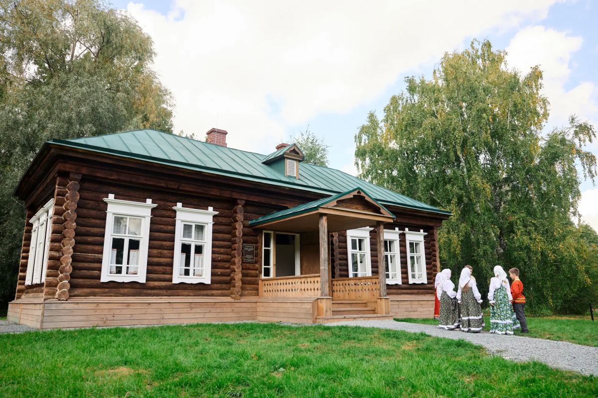 Реставрацию приходской школы пушкинского музея завершили в Нижегородской области Реставрацию приходской школы пушкинского музея завершили в Нижегородской области