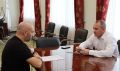 Провел рабочую встречу с председателем постоянной комиссии городской Думы по патриотическому воспитанию, молодежной политике, физической культуре и спорту Владимиром Поддымниковым-Гордеевым