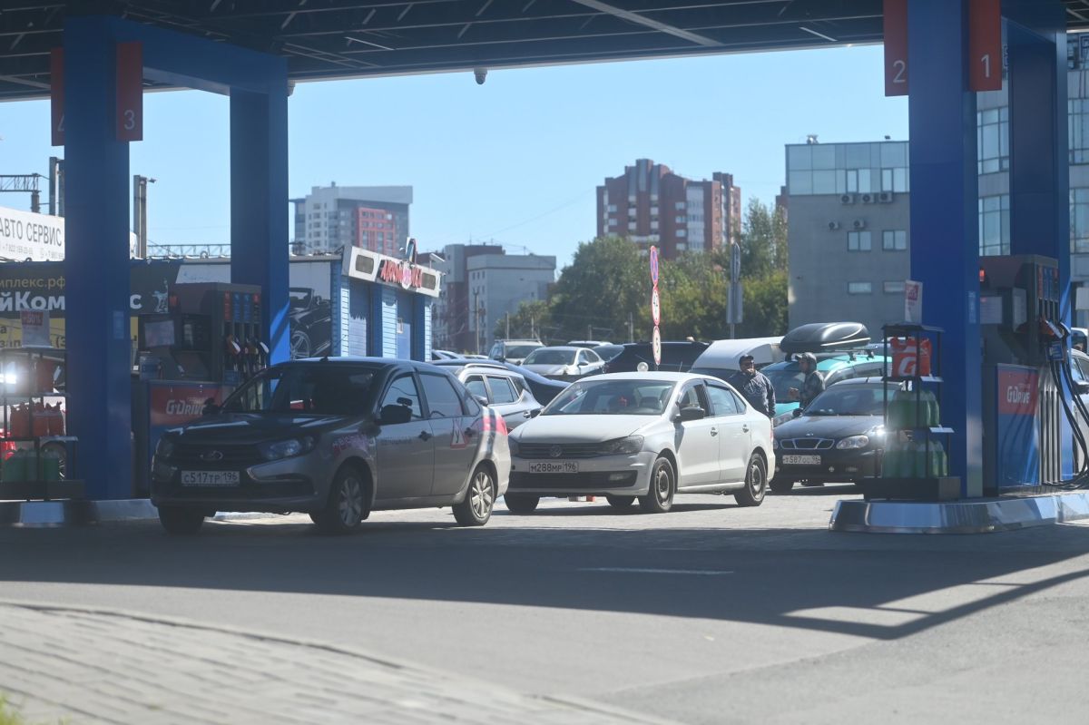 Ситуация на многих АЗС Нижегородской области остается напряженной