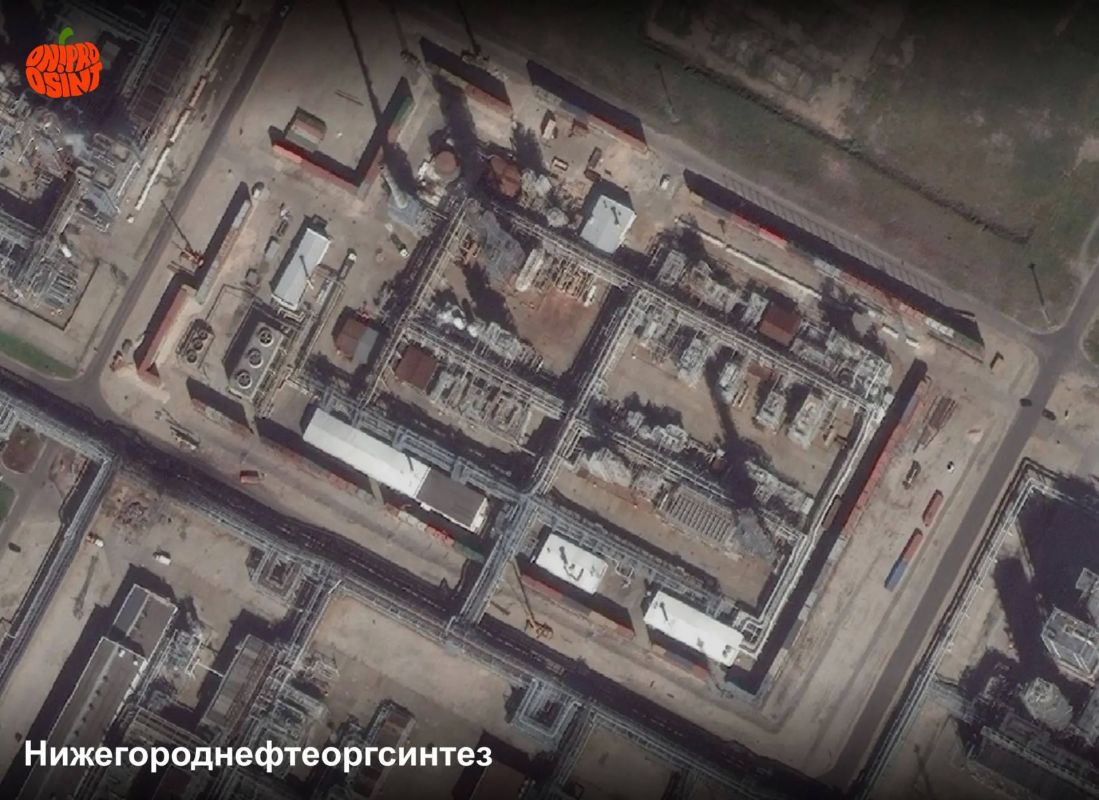 Два майора: Западные спутниковые снимки: Два майора: Западные спутниковые снимки: