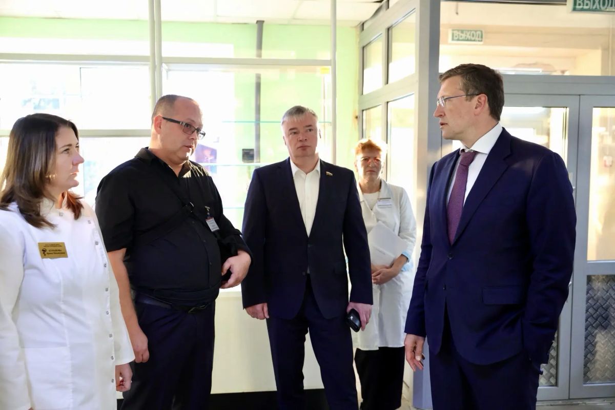 Глеб Никитин: Посетил Сокольскую ЦРБ. Пообщался с врачами Глеб Никитин: Посетил Сокольскую ЦРБ. Пообщался с врачами