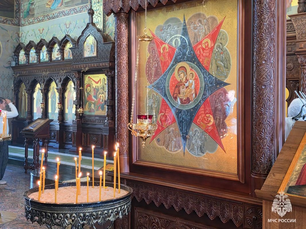 17 сентября в Нижнем Новгороде отметили день иконы Божией Матери «Неопалимая Купина» 17 сентября в Нижнем Новгороде отметили день иконы Божией Матери «Неопалимая Купина»