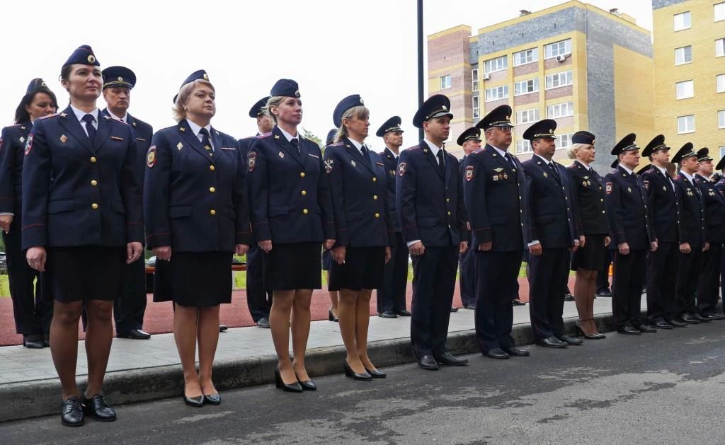В Сарове открыт новый служебный дом для сотрудников ОВД на 72 квартиры В Сарове открыт новый служебный дом для сотрудников ОВД на 72 квартиры