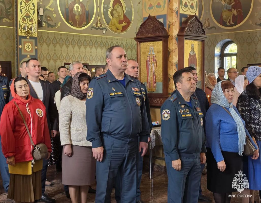 17 сентября в Нижнем Новгороде отметили день иконы Божией Матери «Неопалимая Купина» 17 сентября в Нижнем Новгороде отметили день иконы Божией Матери «Неопалимая Купина»