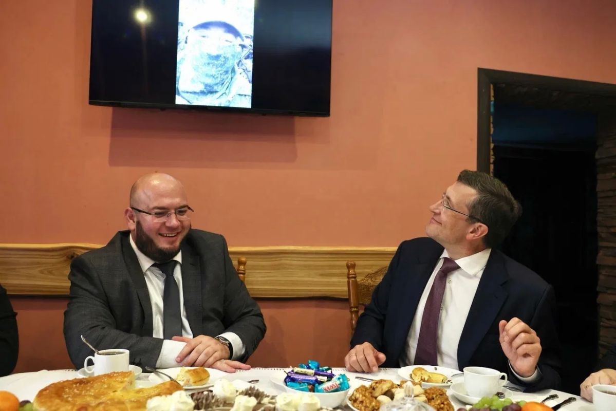 Глеб Никитин: Заехал к семье участника СВО во время рабочей поездки в Шахунский округ Глеб Никитин: Заехал к семье участника СВО во время рабочей поездки в Шахунский округ