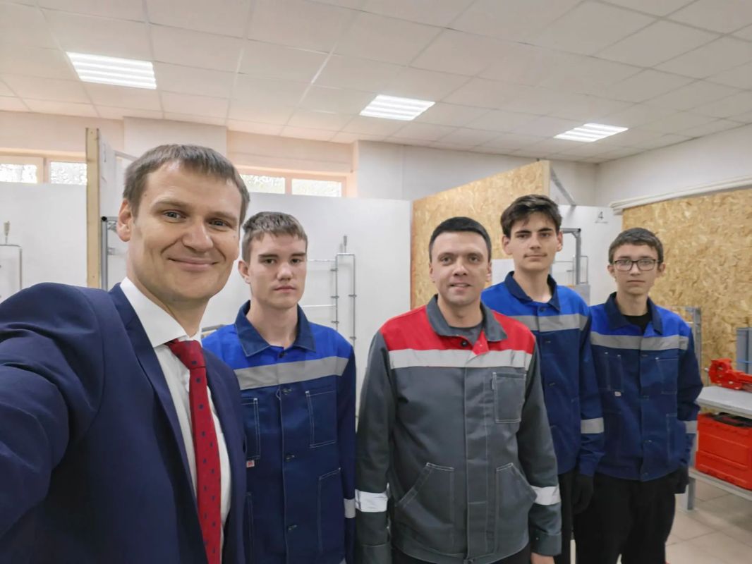 Посетил с рабочим визитом Шахунский колледж аграрной индустрии Посетил с рабочим визитом Шахунский колледж аграрной индустрии