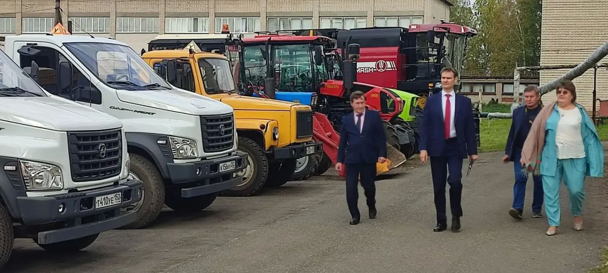 Посетил с рабочим визитом Шахунский колледж аграрной индустрии Посетил с рабочим визитом Шахунский колледж аграрной индустрии