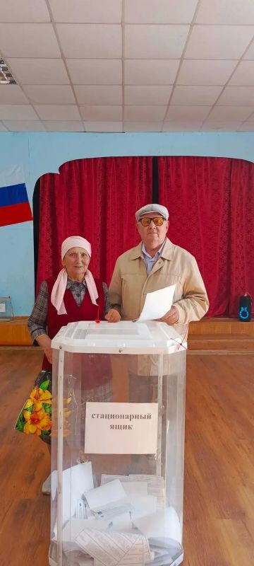 Голосуют те, кто многое сделал для страны! Голосуют те, кто многое сделал для страны!