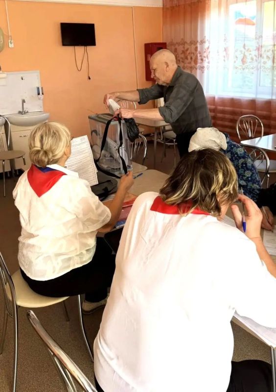 Пока выборы проведешь – весь мир увидишь! Пока выборы проведешь – весь мир увидишь!