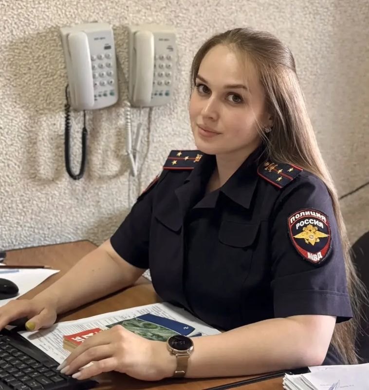 Доброго утра и позитивного настроя на всю неделю желает инспектор (по ИАЗ) ОВ ДПС ГИБДД Управления МВД России по г. Дзержинску!