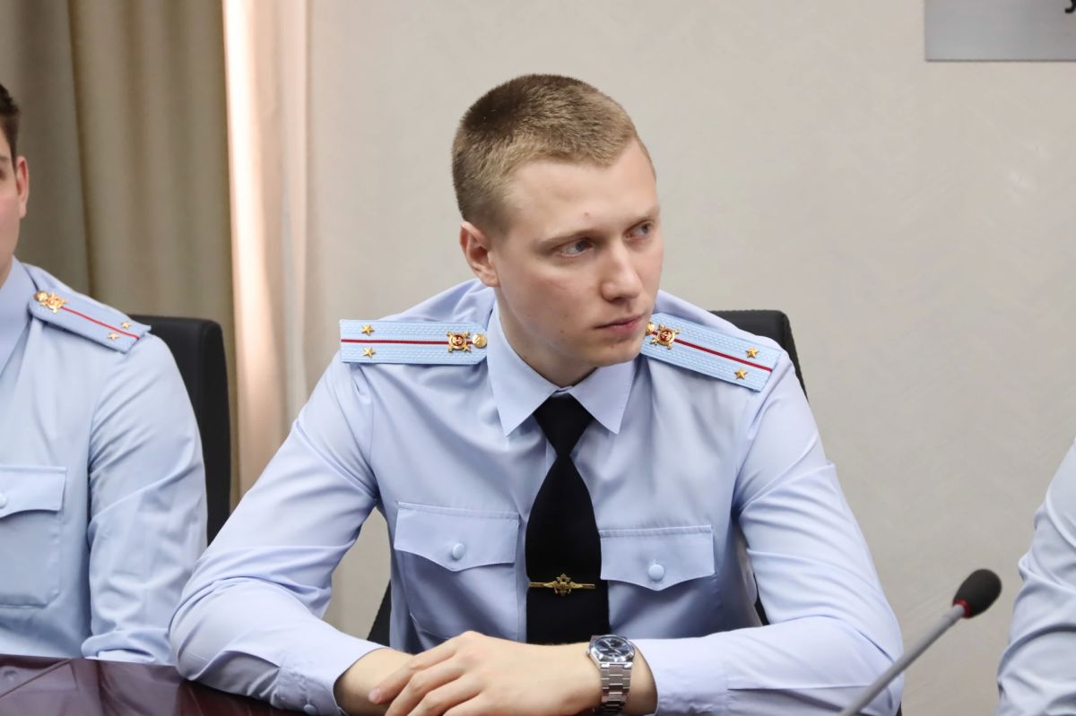 Выпускники ведомственного вуза пополнили ряды транспортной полиции Выпускники ведомственного вуза пополнили ряды транспортной полиции