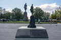 На пощади Максима Горького можно прочесть несколько цитат писателя