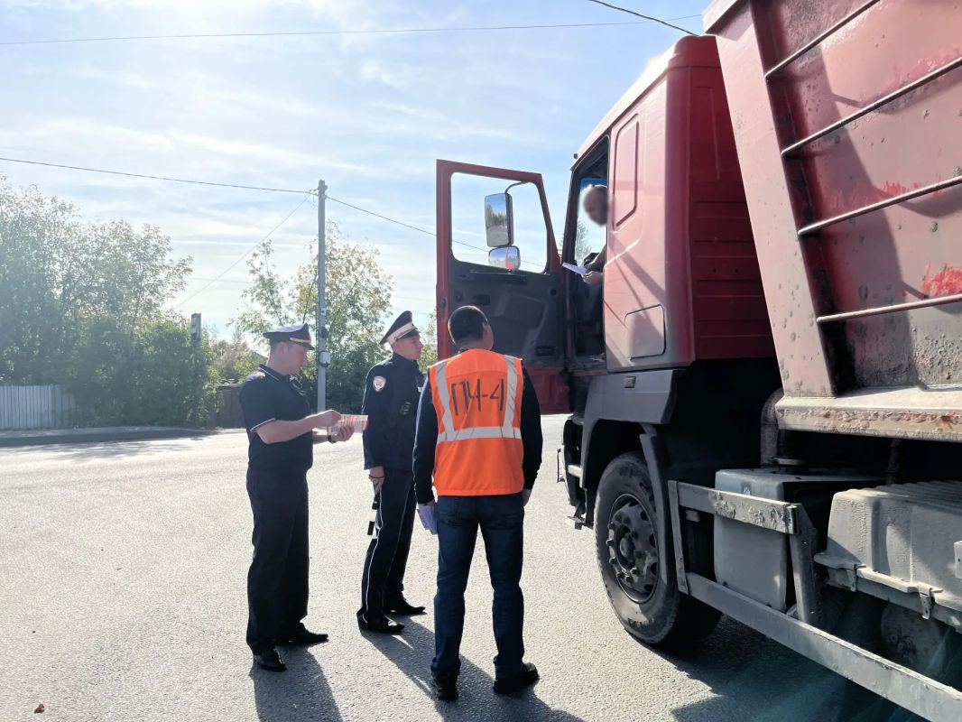 В Нижнем Новгороде Госавтоинспекция провела профилактическую акцию «Безопасный переезд» В Нижнем Новгороде Госавтоинспекция провела профилактическую акцию «Безопасный переезд»