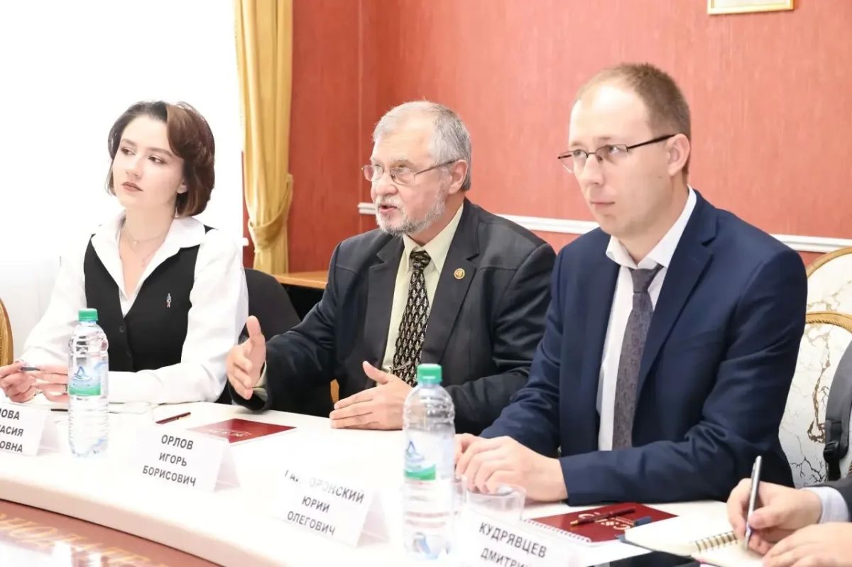 Опыт нижегородских законодателей ляжет в основу исследования моделей взаимодействия бизнеса и власти в регионах России Опыт нижегородских законодателей ляжет в основу исследования моделей взаимодействия бизнеса и власти в регионах России