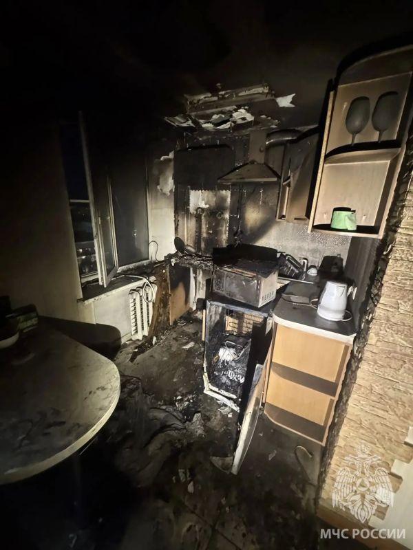 В Нижнем Новгороде огнеборцы ликвидировали пожар на Большой Покровской В Нижнем Новгороде огнеборцы ликвидировали пожар на Большой Покровской
