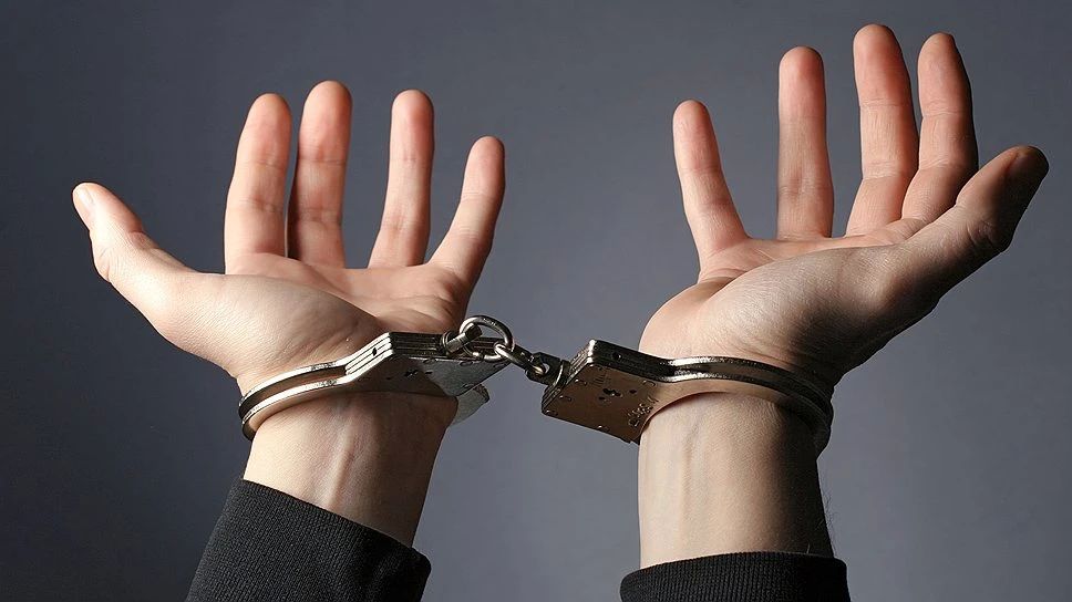 В Дзержинске полицейские задержали подозреваемого в краже мобильного телефона из комиссионного магазина