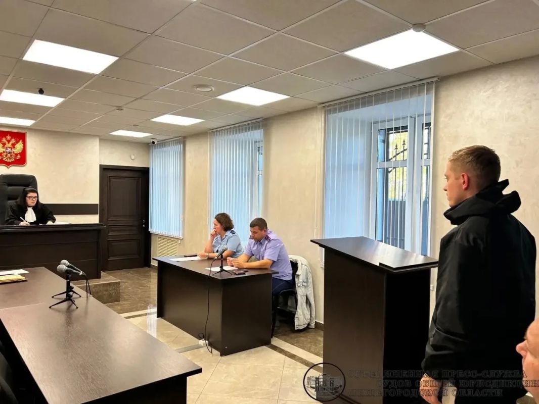 В Дзержинске арестовали мужчину, обвиняемого в убийстве бывшей жены и оставившего двух девочек без мамы — после нападения он скрылся, а затем сам пришёл в полицию с явкой с повинной