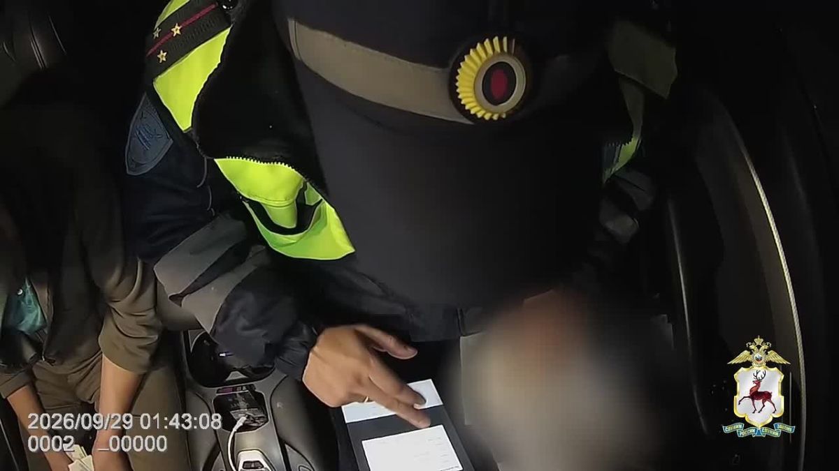 Иностранный студент попытался "откупиться" от госавтоинспектора в Нижнем Новгороде