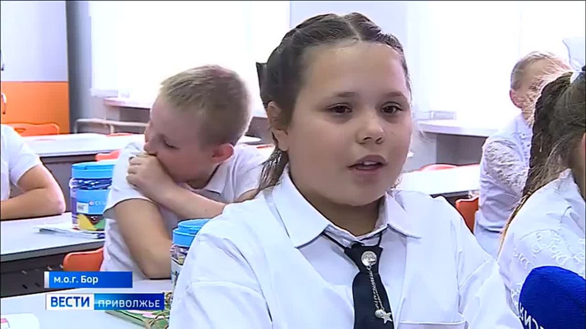 Сегодня свой профессиональный праздник отмечают учителя