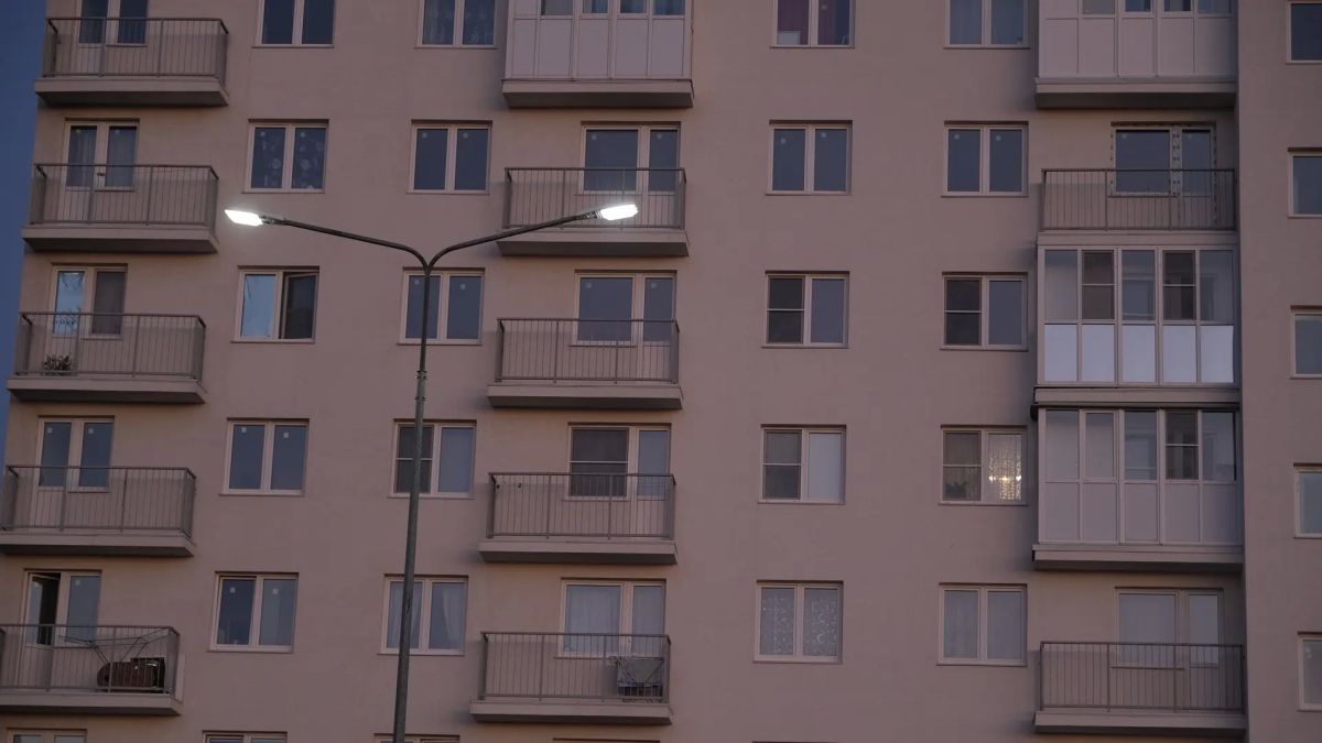 Юрий Шалабаев: Большие изменения в жизни крупного жилого комплекса «Smart City» в Новинках, долгое время испытывающего проблемы с освещением Юрий Шалабаев: Большие изменения в жизни крупного жилого комплекса «Smart City» в Новинках, долгое время испытывающего проблемы с освещением