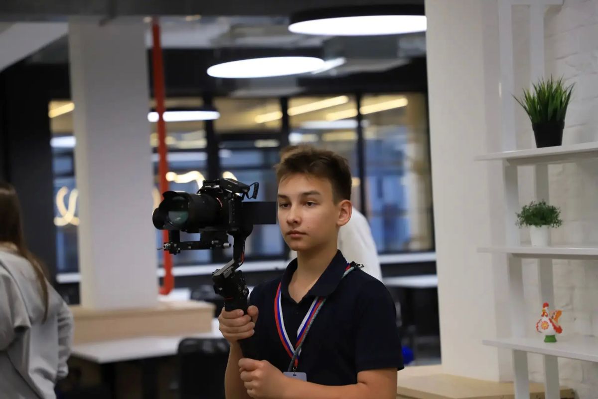 Школьные СМИ вещают. 17 октября в Нижнем Новгороде пройдет городской форум школьных СМИ «МедиаФокус», к участию в котором приглашаются нижегородские педагоги с командами детей (от 4 до 6 человек) Школьные СМИ вещают. 17 октября в Нижнем Новгороде пройдет городской форум школьных СМИ «МедиаФокус», к участию в котором приглашаются нижегородские педагоги с командами детей (от 4 до 6 человек)
